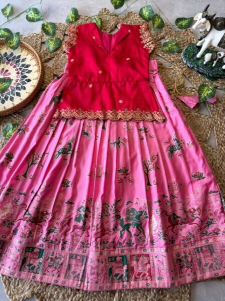 Kids dress with animal theme