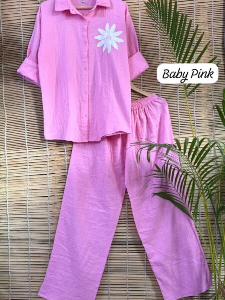 Co-ord set with white flower