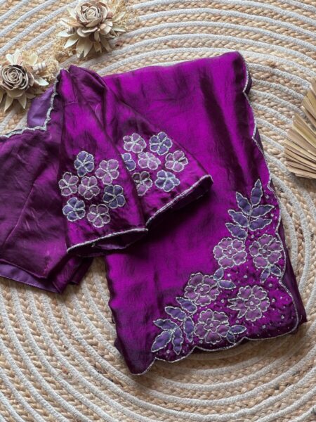 Wine aplic sarees